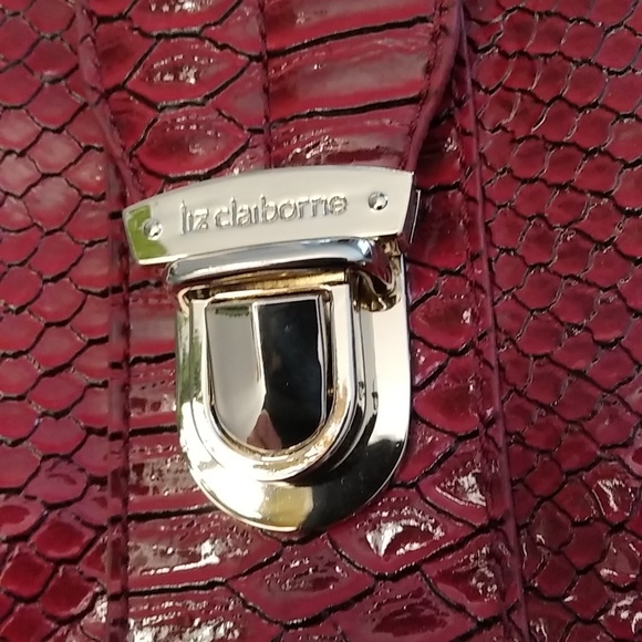 Purse, 7 inches deep, 5 inches wide. Red. - Picture 4 of 5